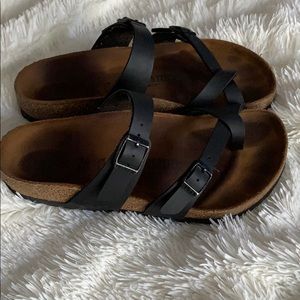 EUC Birkenstock sandal size 36/US 6